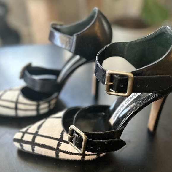 Manolo Blahnik pony hair pumps 8.5 - Picture 3 of 9